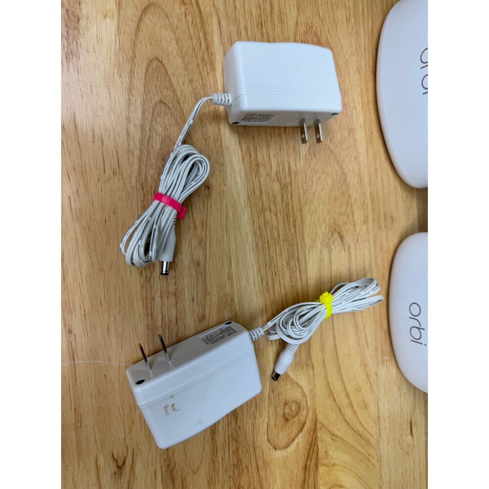 Netgear Orbi Tri Band Full Home Wifi Router System RBR40 +‎ RBS20 Satellites GUC - Picture 9 of 12